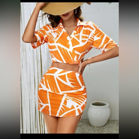 Two piece set - Picture 3 of 3